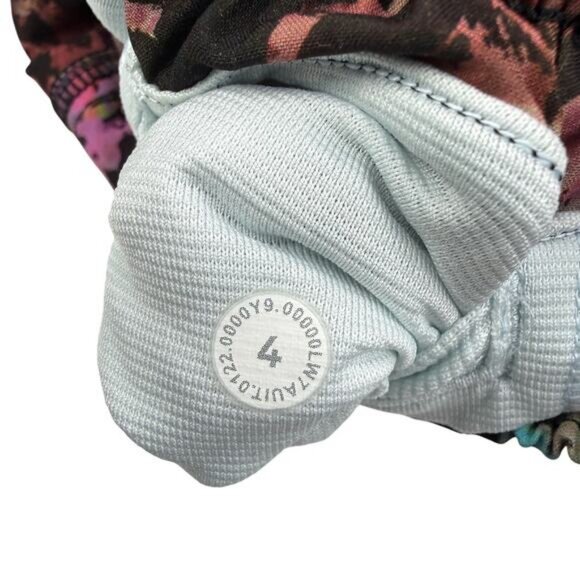 Lululemon Tracker Lined Short Low Rise In Stencil Blossom Red Multi - Picture 6 of 7